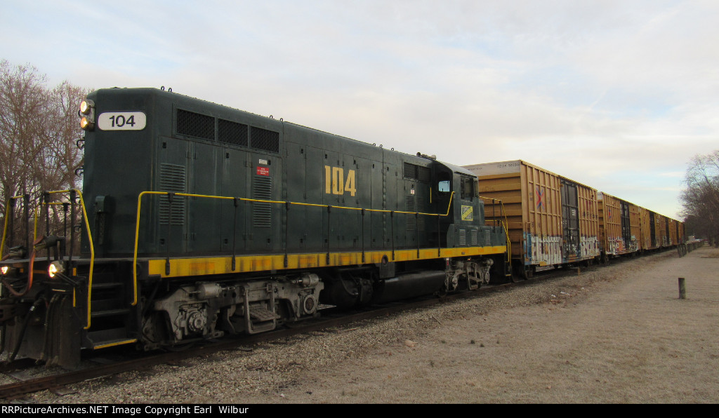 Ohio South Central Railroad (OSCR) 104